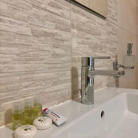 Apartament Downтown - Free Parking *