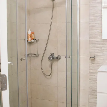 Downтown - Free Parking