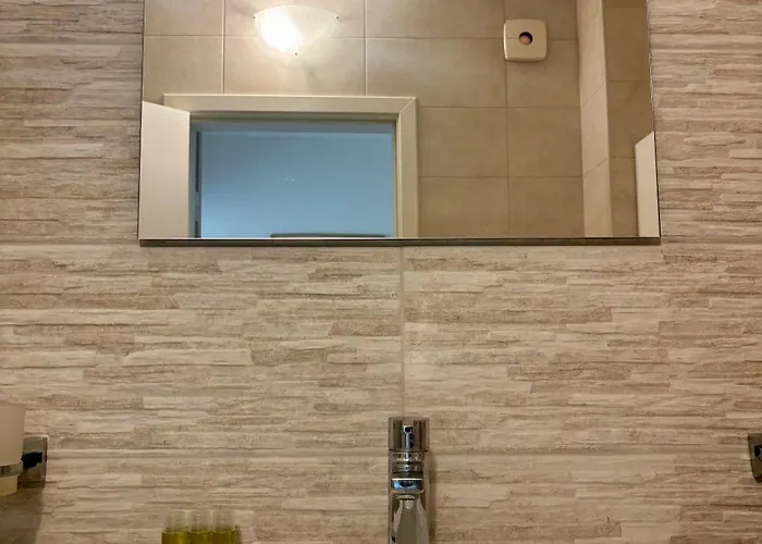 Downтown - Free Parking