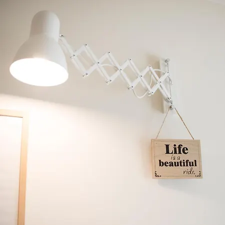 Downтown - Free Parking Apartment *